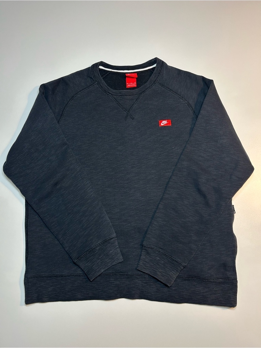 Nike AW77 Crewneck Sweatshirt Textured Wash Black Red Box Logo Pullover Men